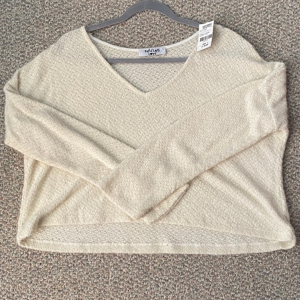 (Brand New) Cream/ White Colored Sweater